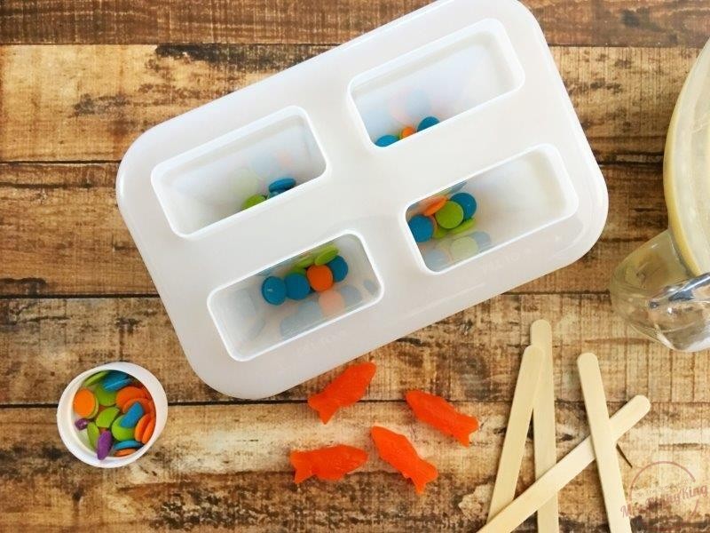 Finding Dory Birthday Party Idea Finding Dory Pudding Pops step 3