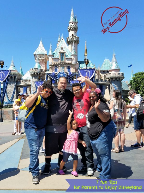 7-fun-tips-for-parents-to-enjoy-disneyland-cover