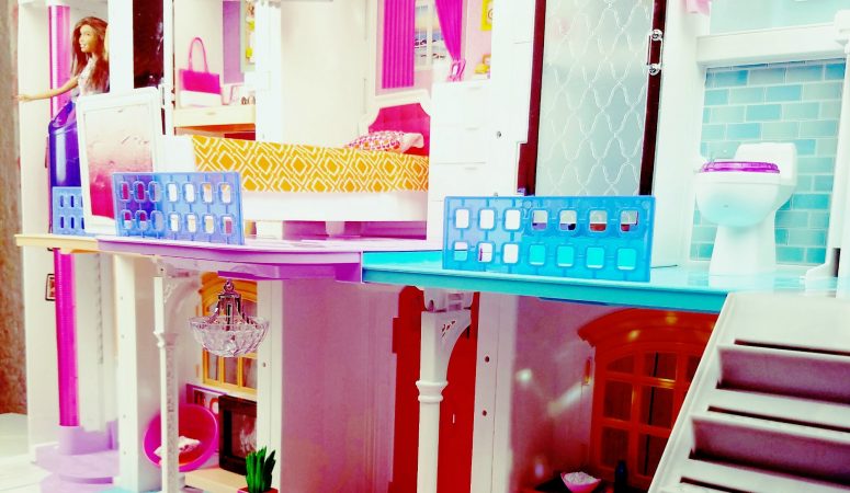 5 Reasons Why Barbie® Hello Dreamhouse™ is the Ultimate Gift! #BarbieHelloDreamhouse