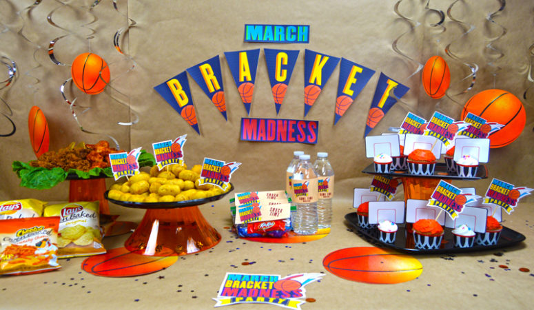 5 March Bracket Party Ideas with Free Printable Decorations #FFBracketBusters