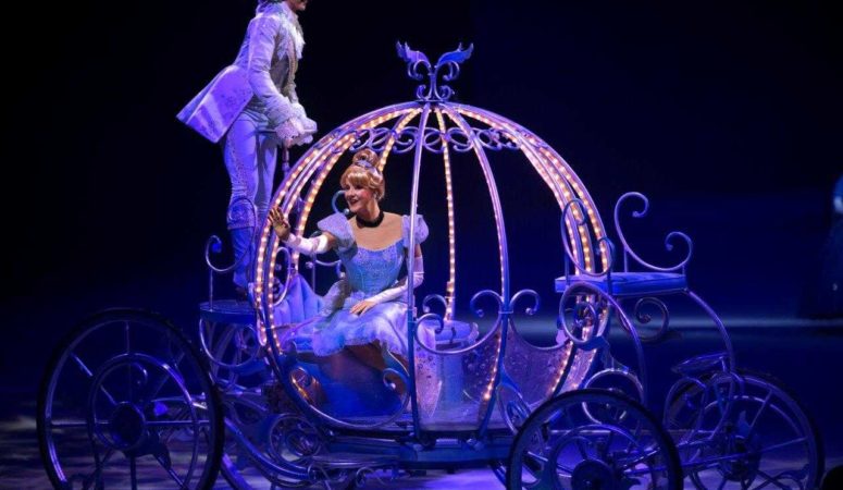 DISNEY ON ICE presents Dare to Dream at the Long Beach Convention Center