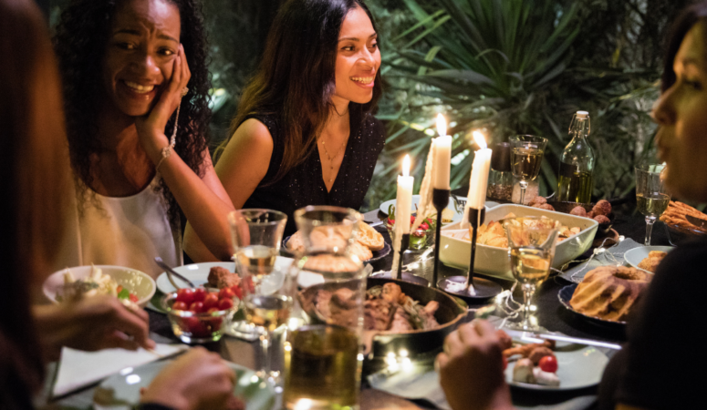 4 Helpful Manners For Hosting A Dinner Party