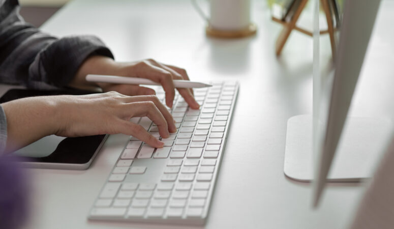 7 Essential Mac Tips for Work-from-Home Moms